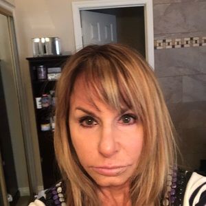 Meet your Posher, Joann